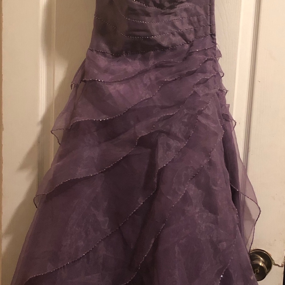 Gown - Picture 3 of 3